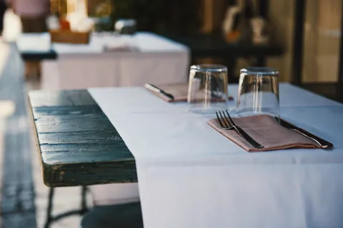 Terrassengeschäft in einem Café
