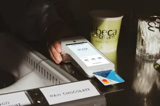 Kasse orderbird MINI bei Kartenzahlung in Eisdiele