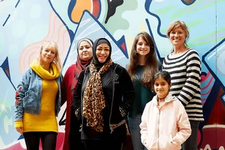 Die Gründerinnen und Mitarbeiterinnen von chickpeace